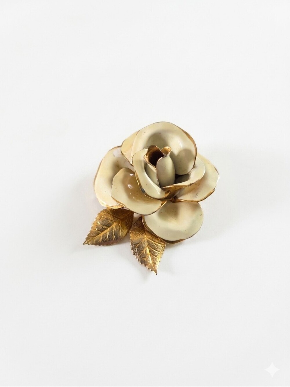 Vintage Creamy White Enamel Rose Brooch Gold Tone Leaves Floral Pin - Picture 1 of 4